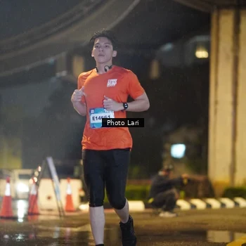 Runner Photo 7635117