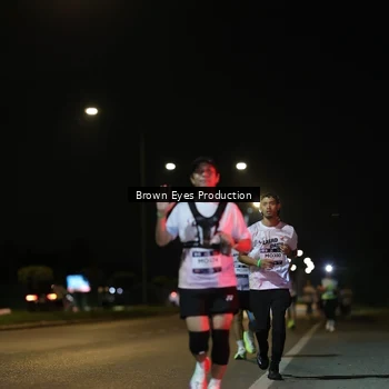 Runner Photo 7635132