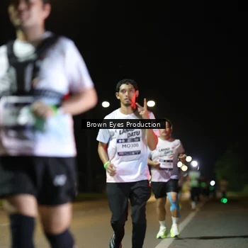 Runner Photo 7635136