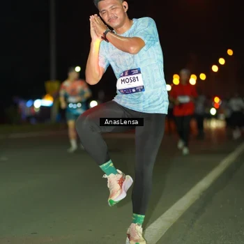 Runner Photo 7635152