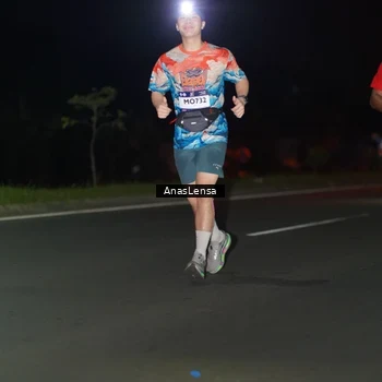Runner Photo 7635173