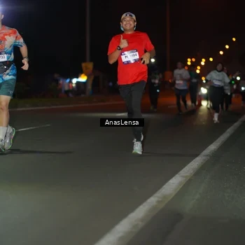 Runner Photo 7635178