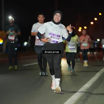 Runner Photo 7635203