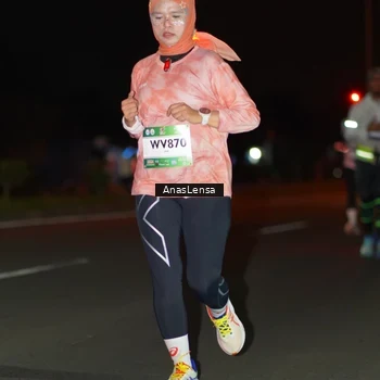 Runner Photo 7635260