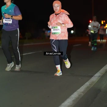 Runner Photo 7635263
