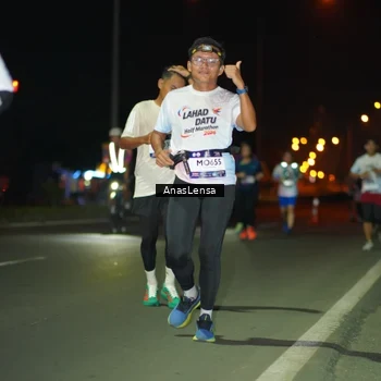 Runner Photo 7635307