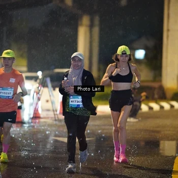 Runner Photo 7635311