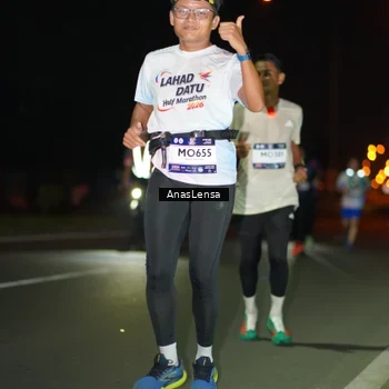Runner Photo 7635323