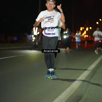 Runner Photo 7635325