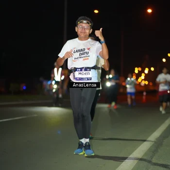 Runner Photo 7635326