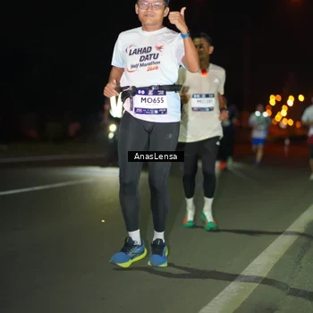 Runner Photo 7635328