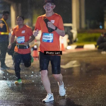 Runner Photo 7635344