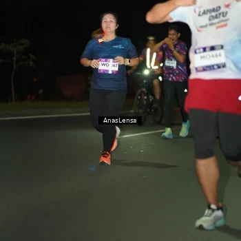 Runner Photo 7635353