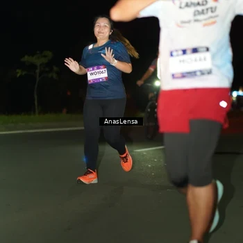 Runner Photo 7635363