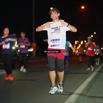 Runner Photo 7635365