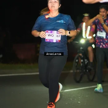 Runner Photo 7635366