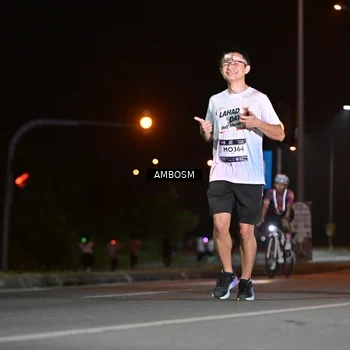 Runner Photo 7635378