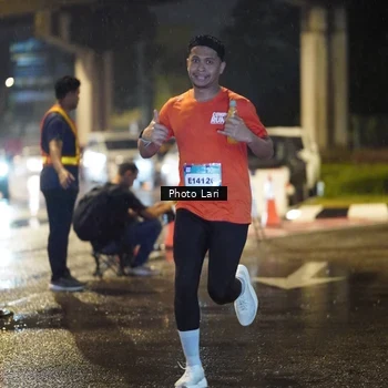 Runner Photo 7635384