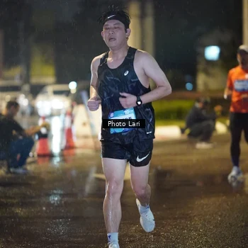 Runner Photo 7635395