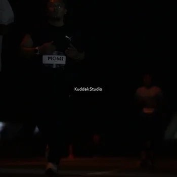 Runner Photo 7635444