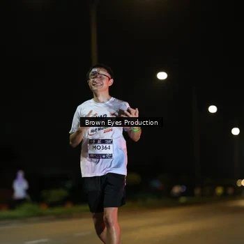 Runner Photo 7635453