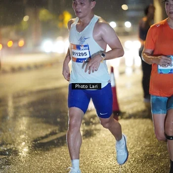 Runner Photo 7635469