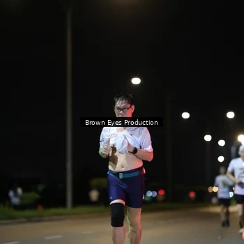 Runner Photo 7635475