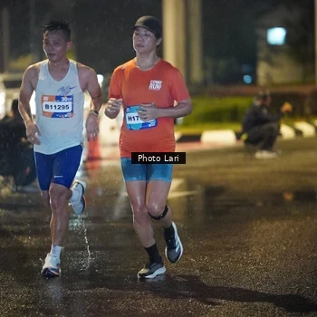 Runner Photo 7635477