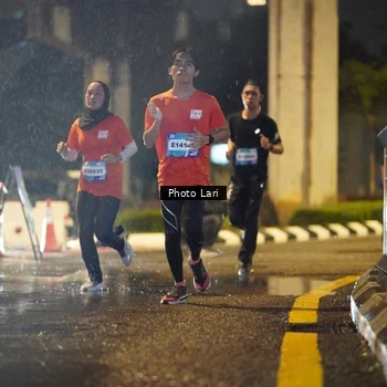 Runner Photo 7635498