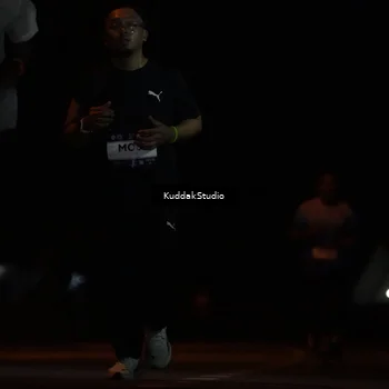 Runner Photo 7635504