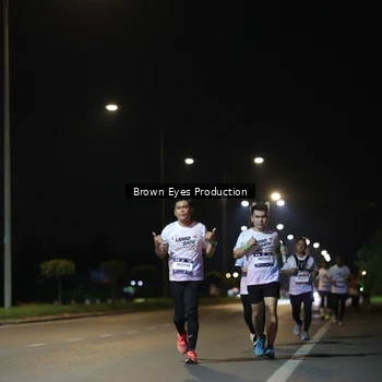 Runner Photo 7635506
