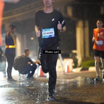 Runner Photo 7635519