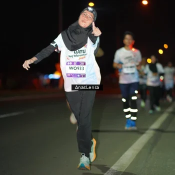 Runner Photo 7635532