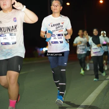 Runner Photo 7635545