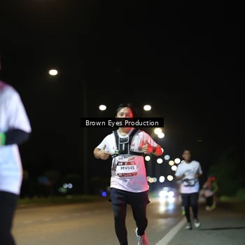 Runner Photo 7635553
