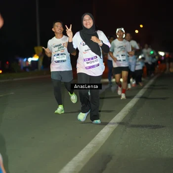 Runner Photo 7635557