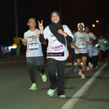 Runner Photo 7635560