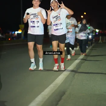 Runner Photo 7635587