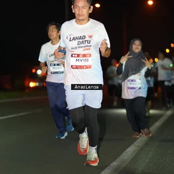 Runner Photo 7635623