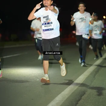 Runner Photo 7635659