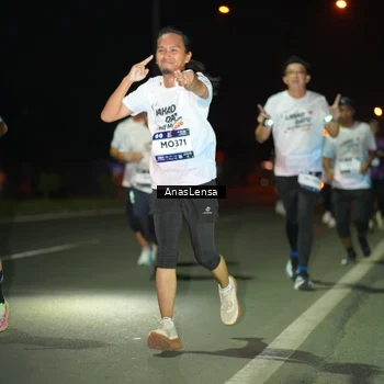 Runner Photo 7635662
