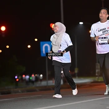 Runner Photo 7635680