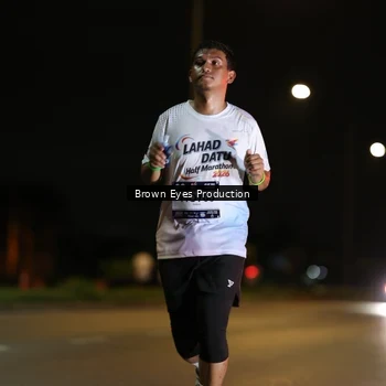 Runner Photo 7635686