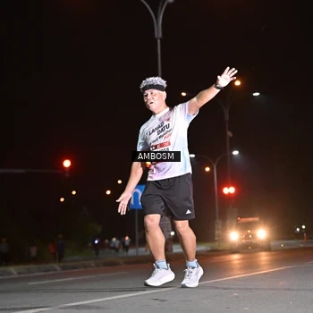 Runner Photo 7635693