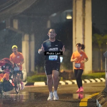 Runner Photo 7635710