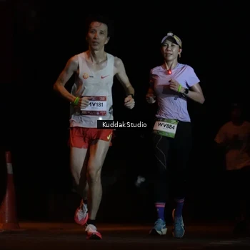 Runner Photo 7635711