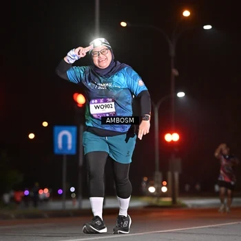 Runner Photo 7635718