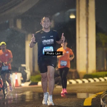 Runner Photo 7635755