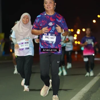Runner Photo 7635775