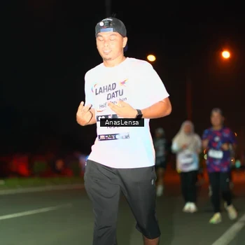 Runner Photo 7635777